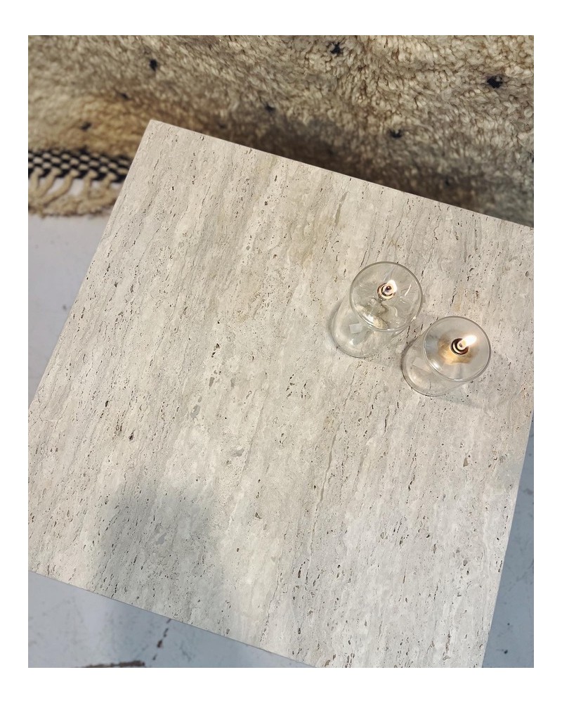 Table en travertin sur mesure