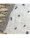 Tapis en laine beni ouarain, motif pois noirs | Marrakech deco