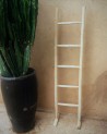 Echelle en bois, porte serviette sur pieds. Artisanat | Marrakech deco