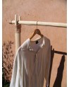 Portant à vêtements en bois et cuir, artisanat Maroc | Marrakech deco