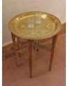 Table basse plateau cuivre, pieds bois. Artisanat – Marrakech deco