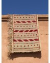 Tapis en feuille de palmier brodé laine motif berbère | Marrakech deco