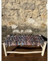 Banc artisanal marocain en bois et tissu blanc | Marrakech deco