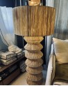 Lampadaire en raphia